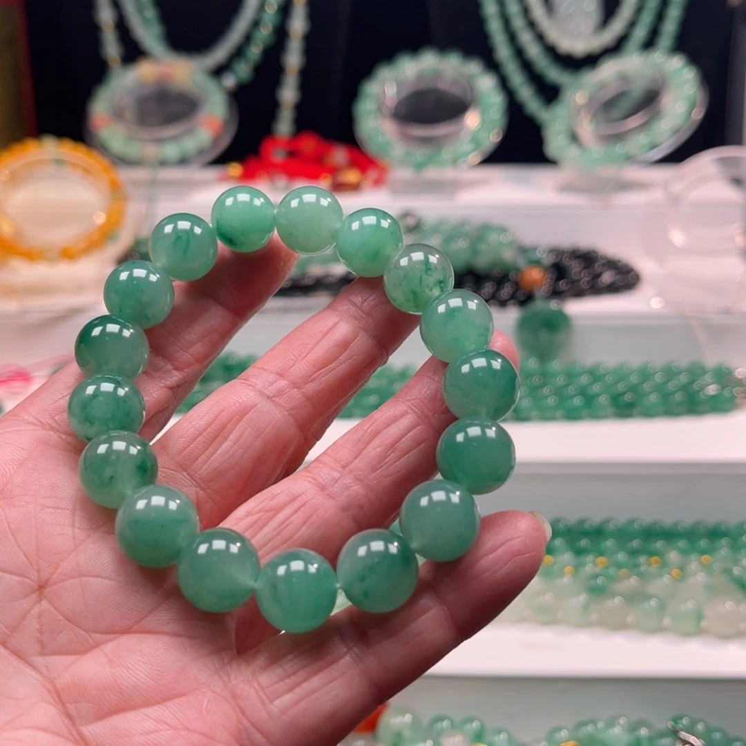 ****姐石英质玉合金手链