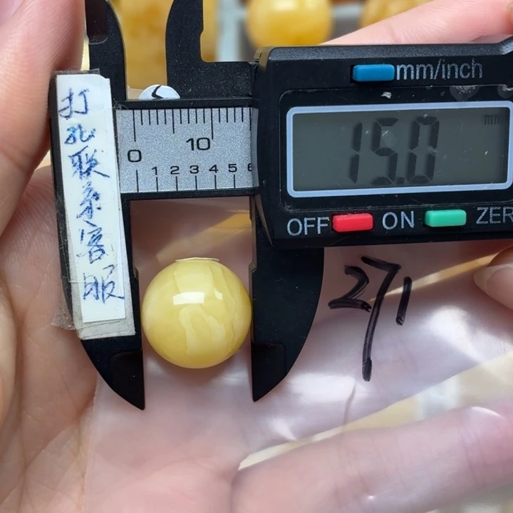 未镶嵌蜜蜡裸石蜜蜡