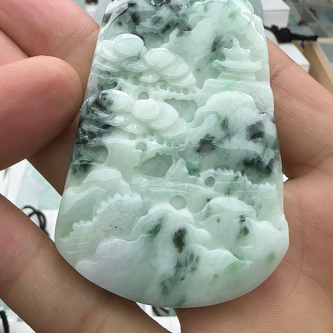 翡翠未镶嵌颈饰翡翠