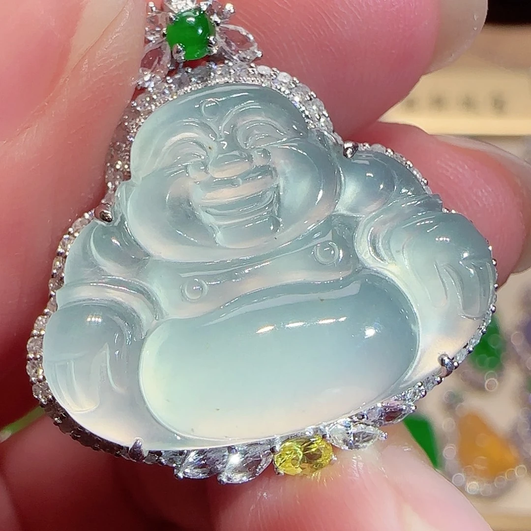 翡翠18K金镶嵌吊坠(赠链)