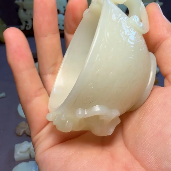 光***者未镶嵌和田玉（糖玉）挂件