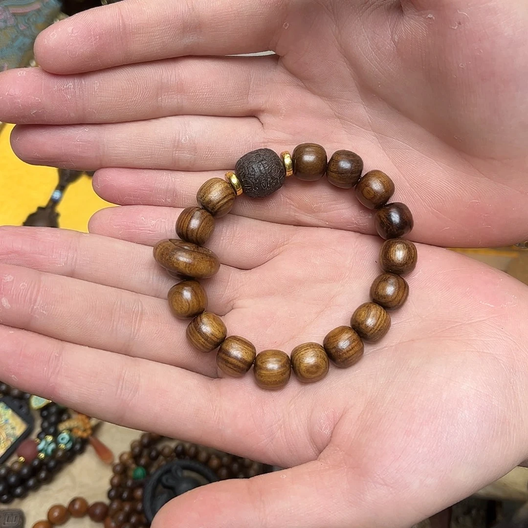 大叶紫檀（黑酸枝木类）