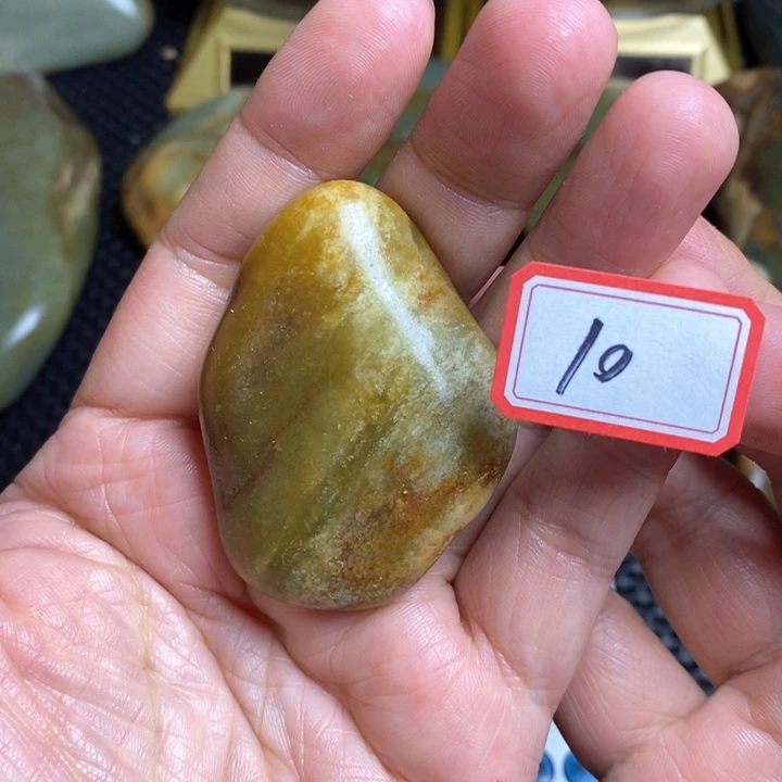 未镶嵌和田玉把件10