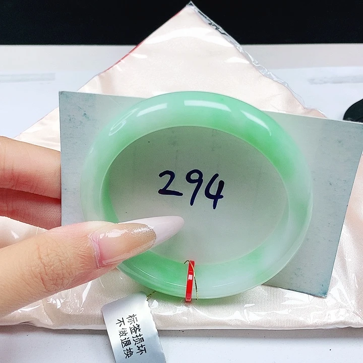 翡翠手镯未镶嵌55.2圈
