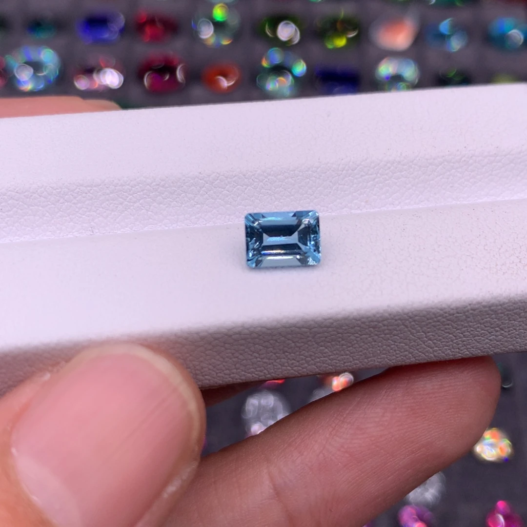 海蓝宝石裸石未镶嵌