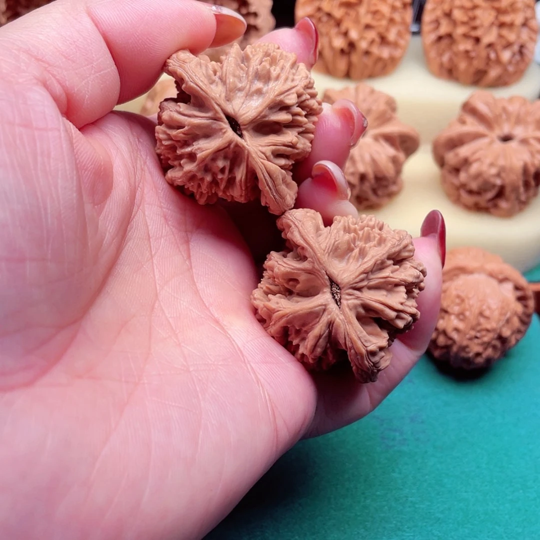 【闪购商品】吊坠桃核麦穗虎头全40尺10号