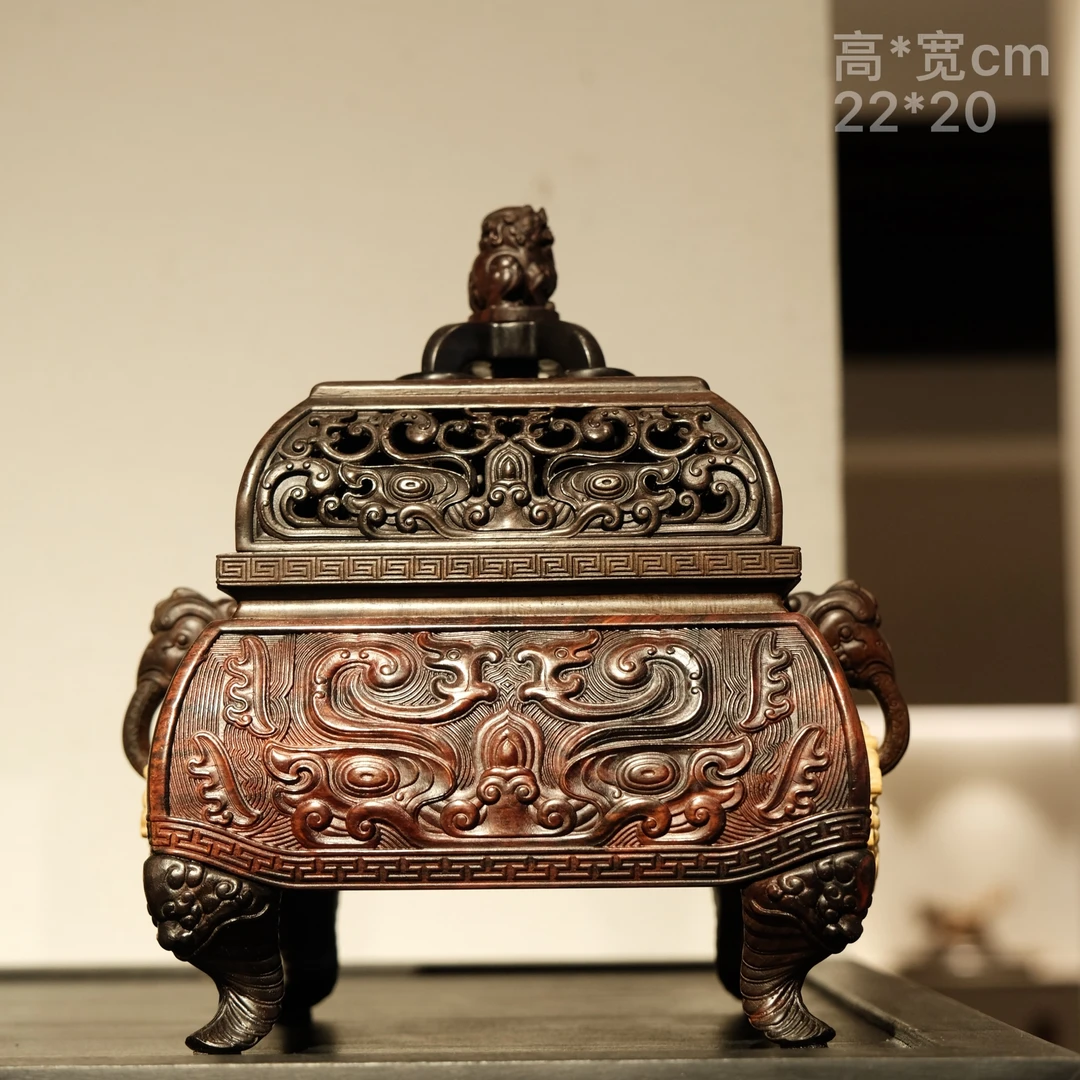 老红木瑞兽祥云纹香炉