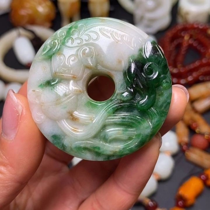 翡翠未镶嵌挂件天然翡翠