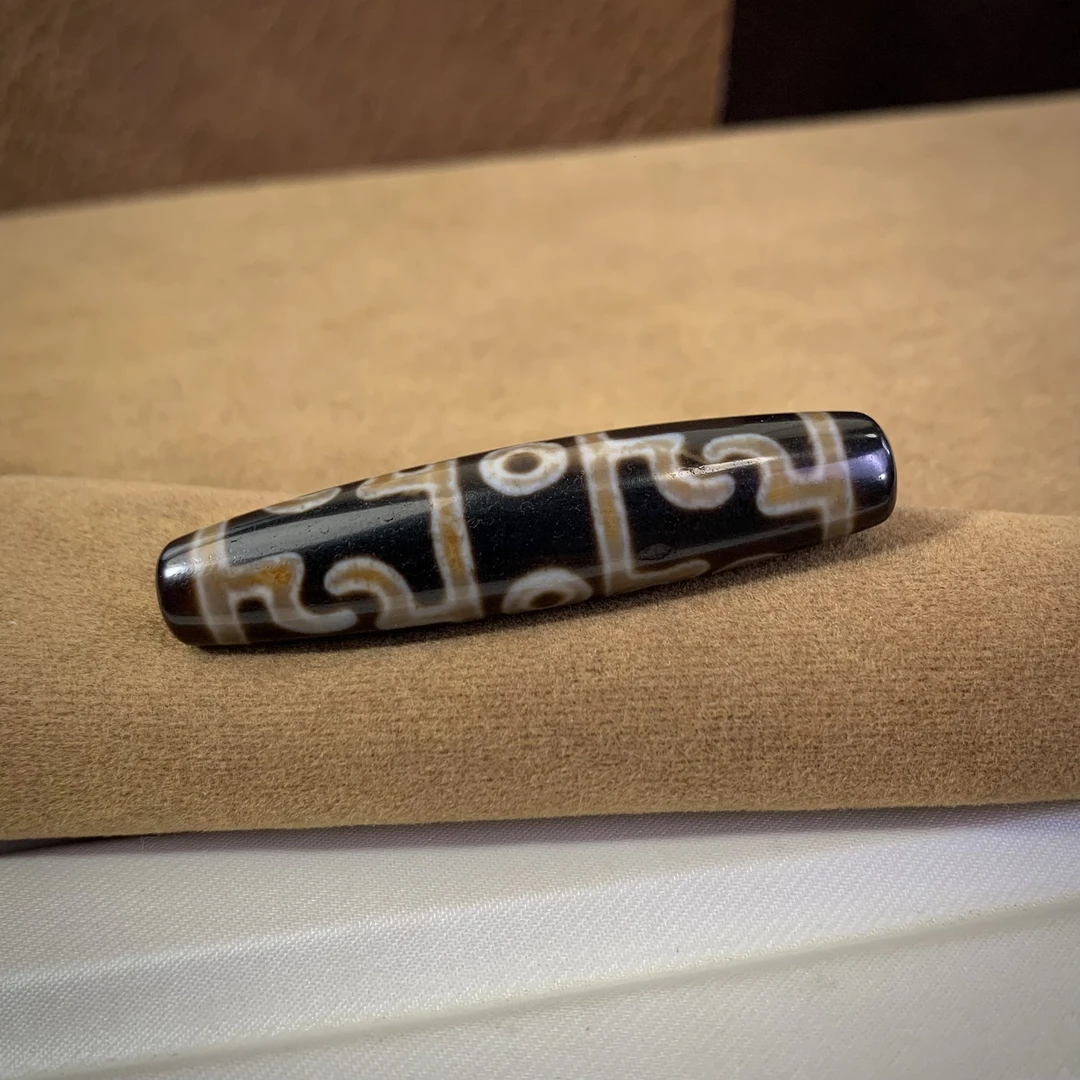 精品个性老气莲师三眼 玛瑙材质 质感油润细腻 线条扎实53.5x12.4