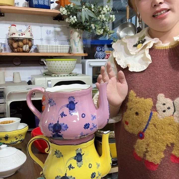 骨瓷没盖茶壶黄 粉 蓝各一个瑕疵哦