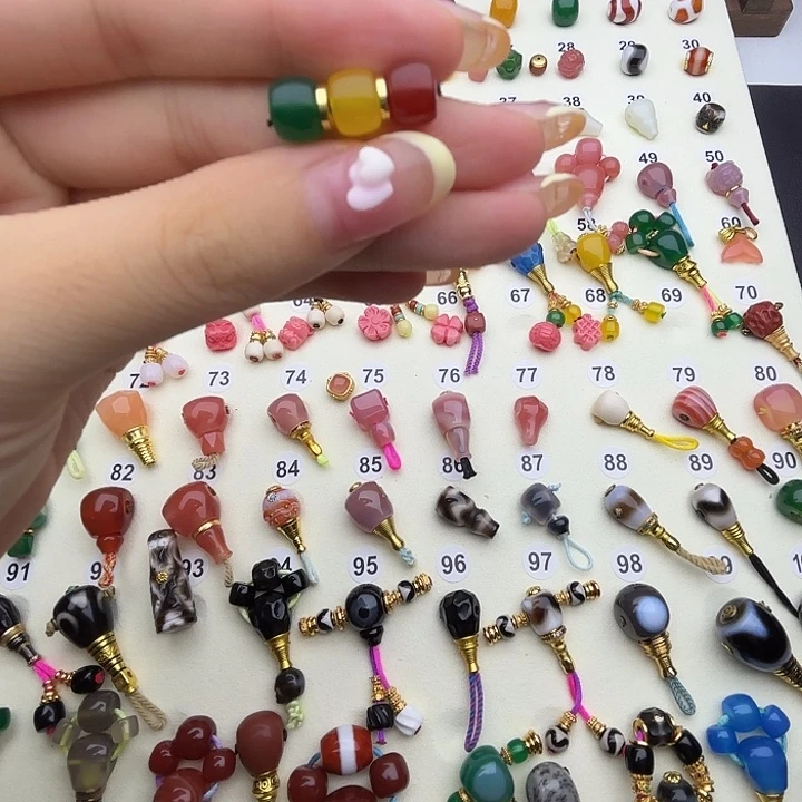 玛瑙/玉髓未镶嵌配饰
