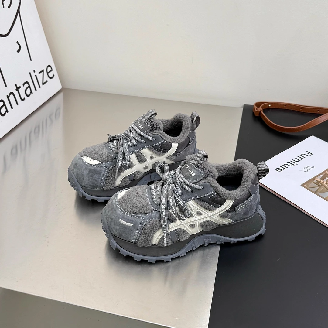真皮厚底丑萌羊羔绒老爹鞋女2025冬新款双鞋带增高轻便休闲运动鞋