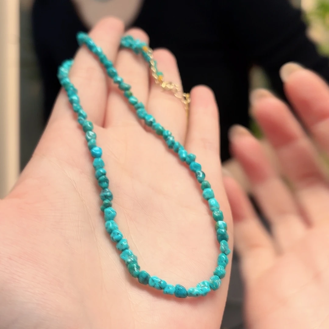 绿松石未镶嵌颈饰