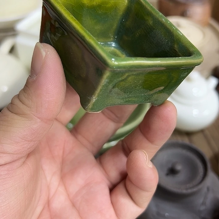 微瑕……………………………………