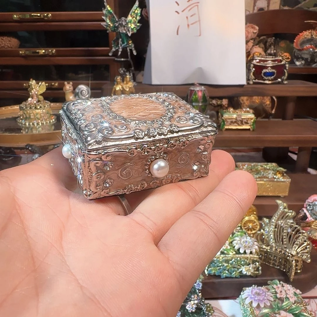 手工制品请勿吹毛求疵