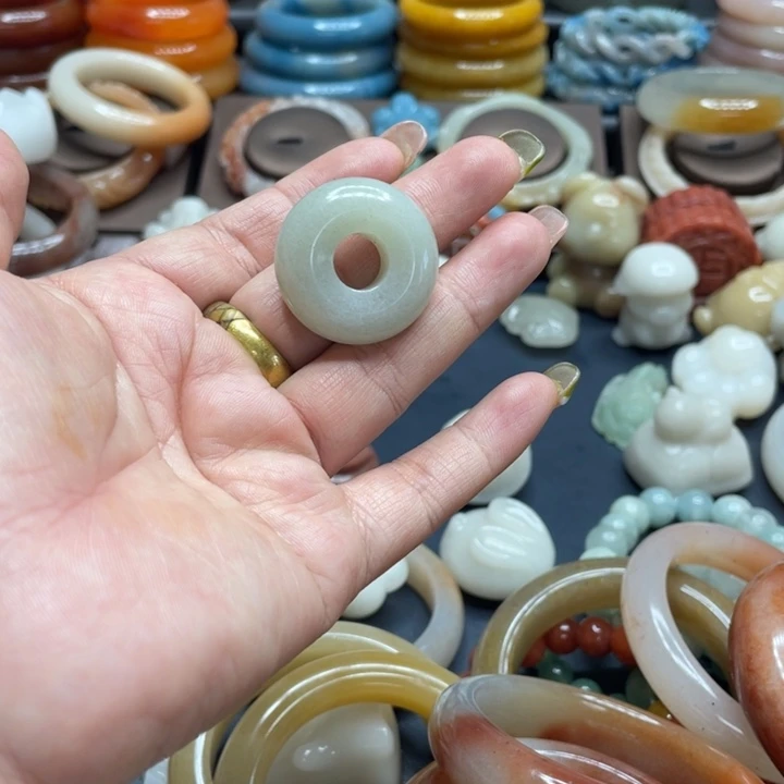 合金手链石英质玉