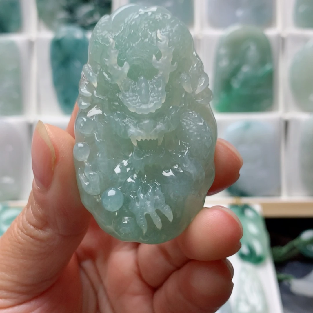 翡翠项链未镶嵌亦*龙牌
