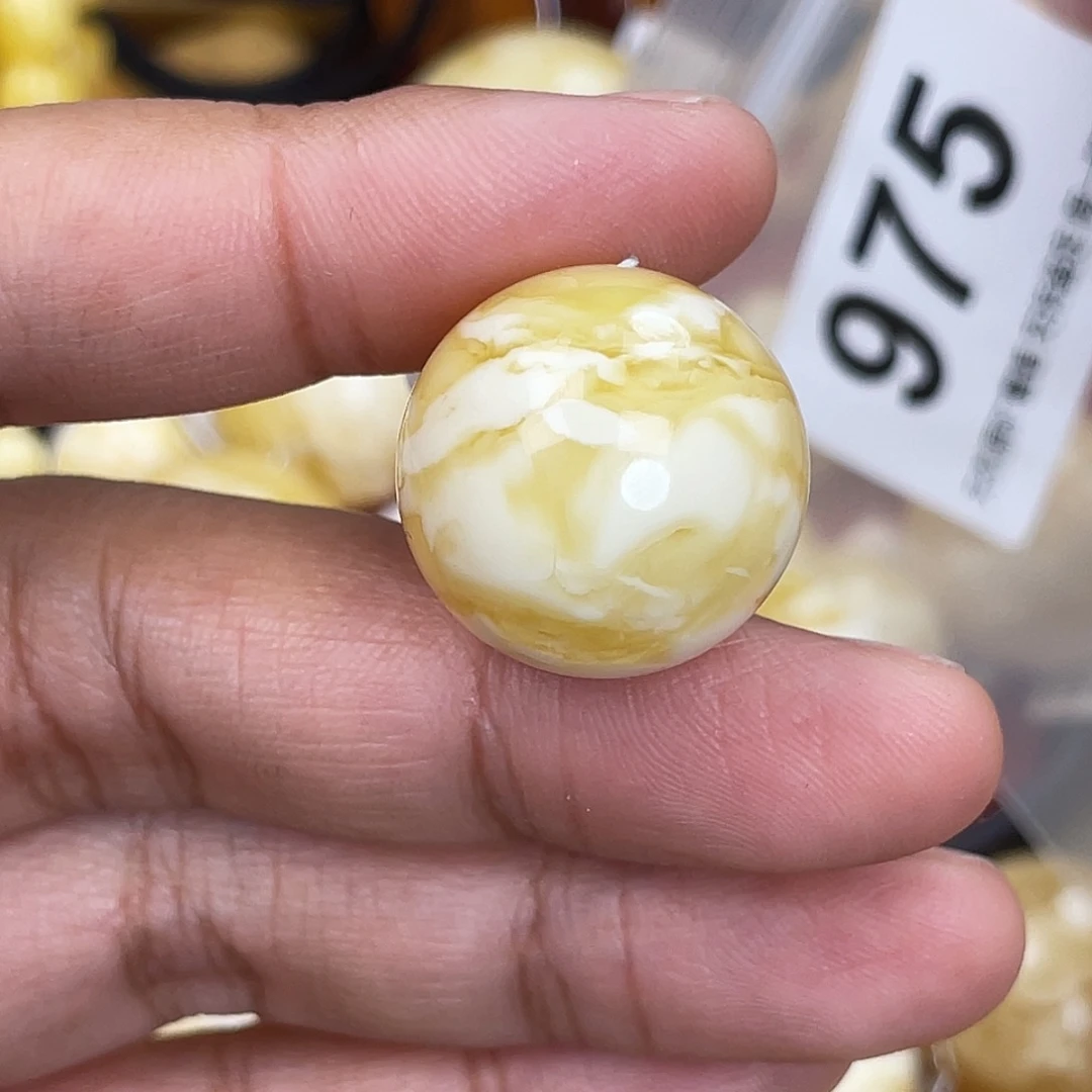 蜜蜡未镶嵌珠宝奇石21.1