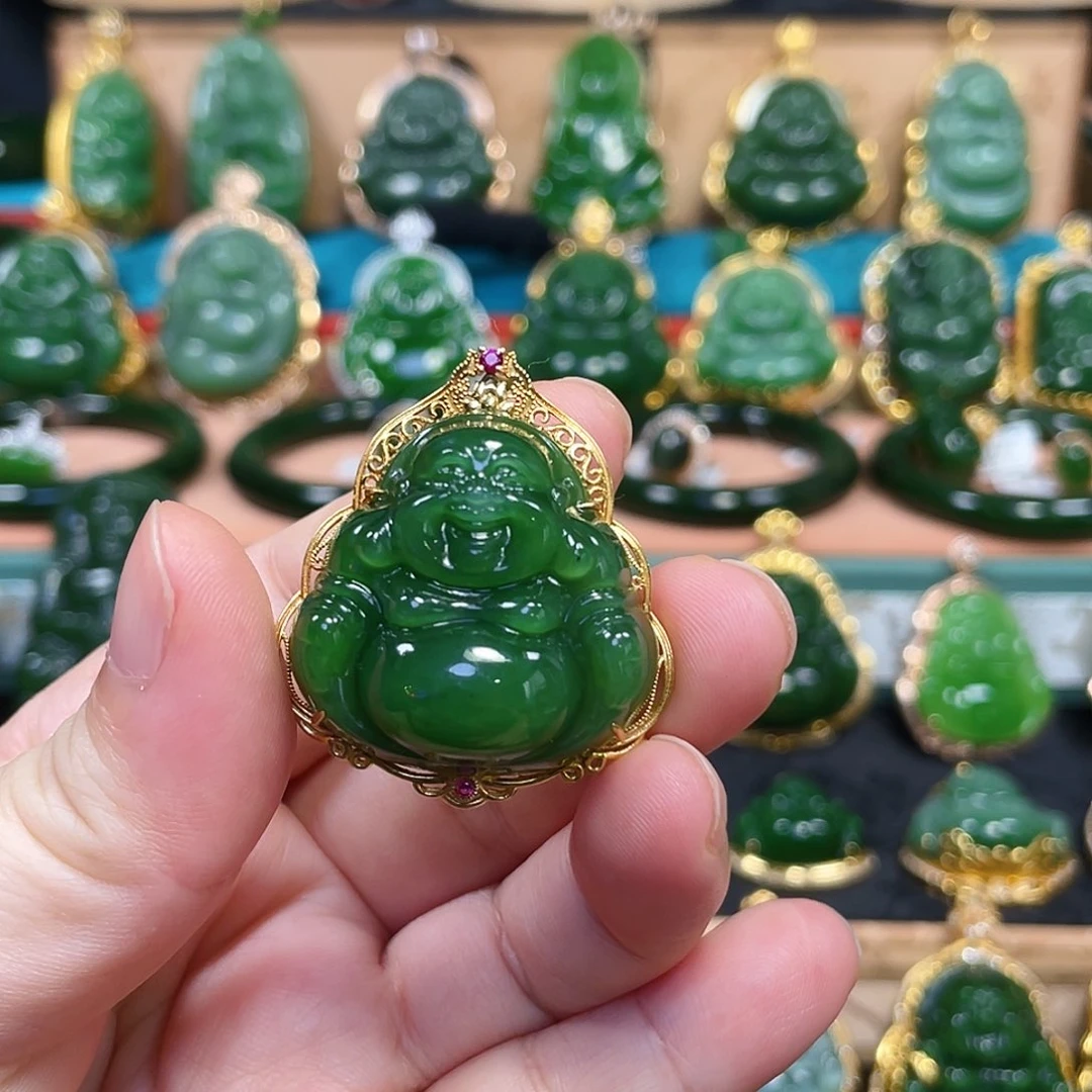 和田玉（碧玉）18K金镶嵌颈饰辣绿佛公30mm