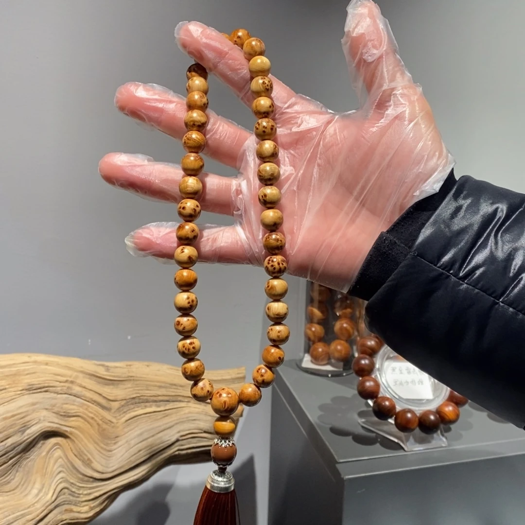 柏木（崖柏）1.2陈化瘤手持