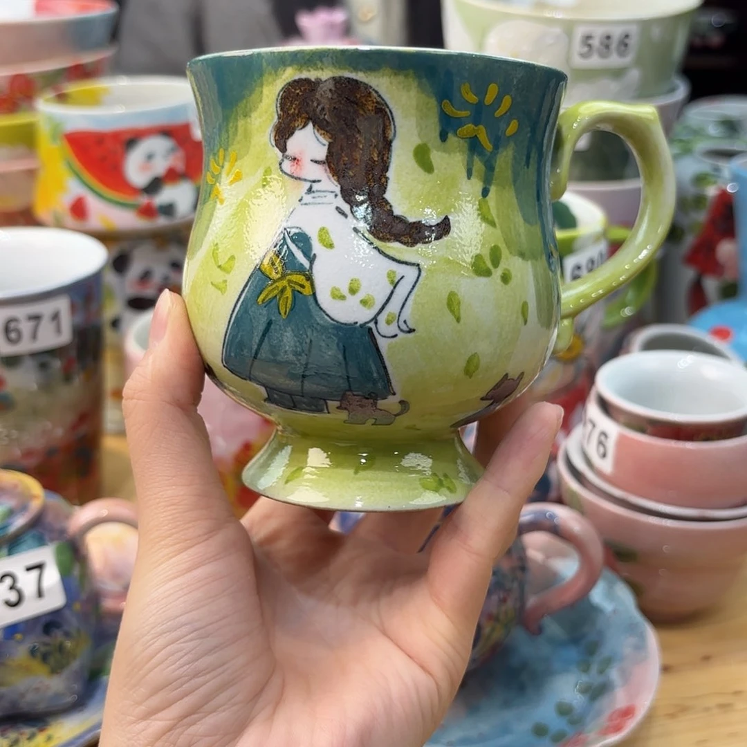 瓷片兔兔盖茨。兔兔好