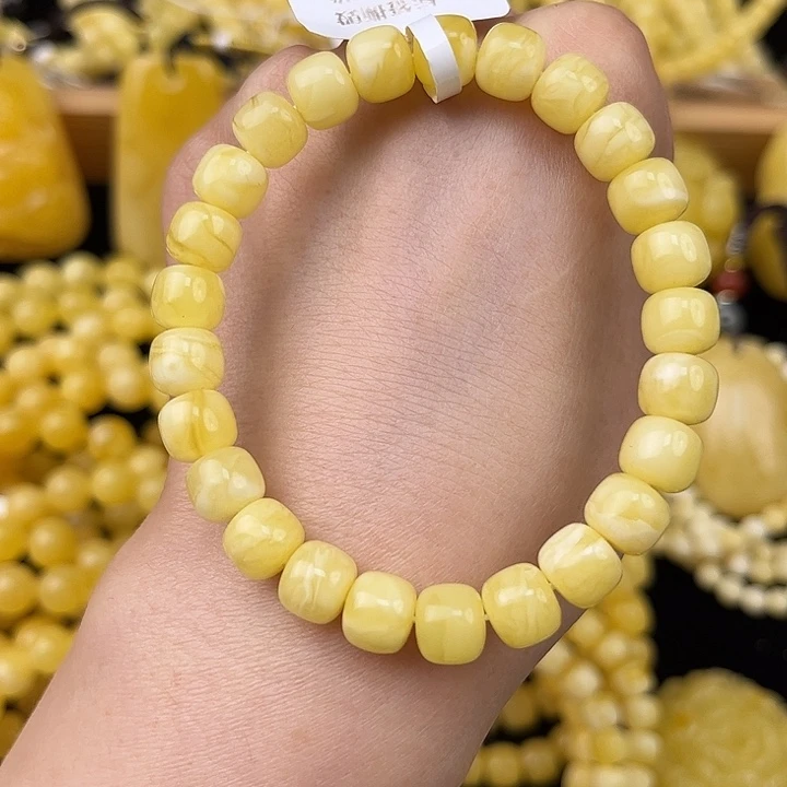 琥珀未镶嵌颈饰琥珀