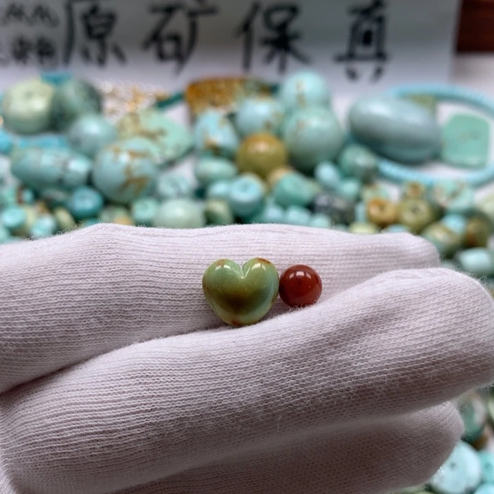 未镶嵌南红玛瑙珠宝奇石