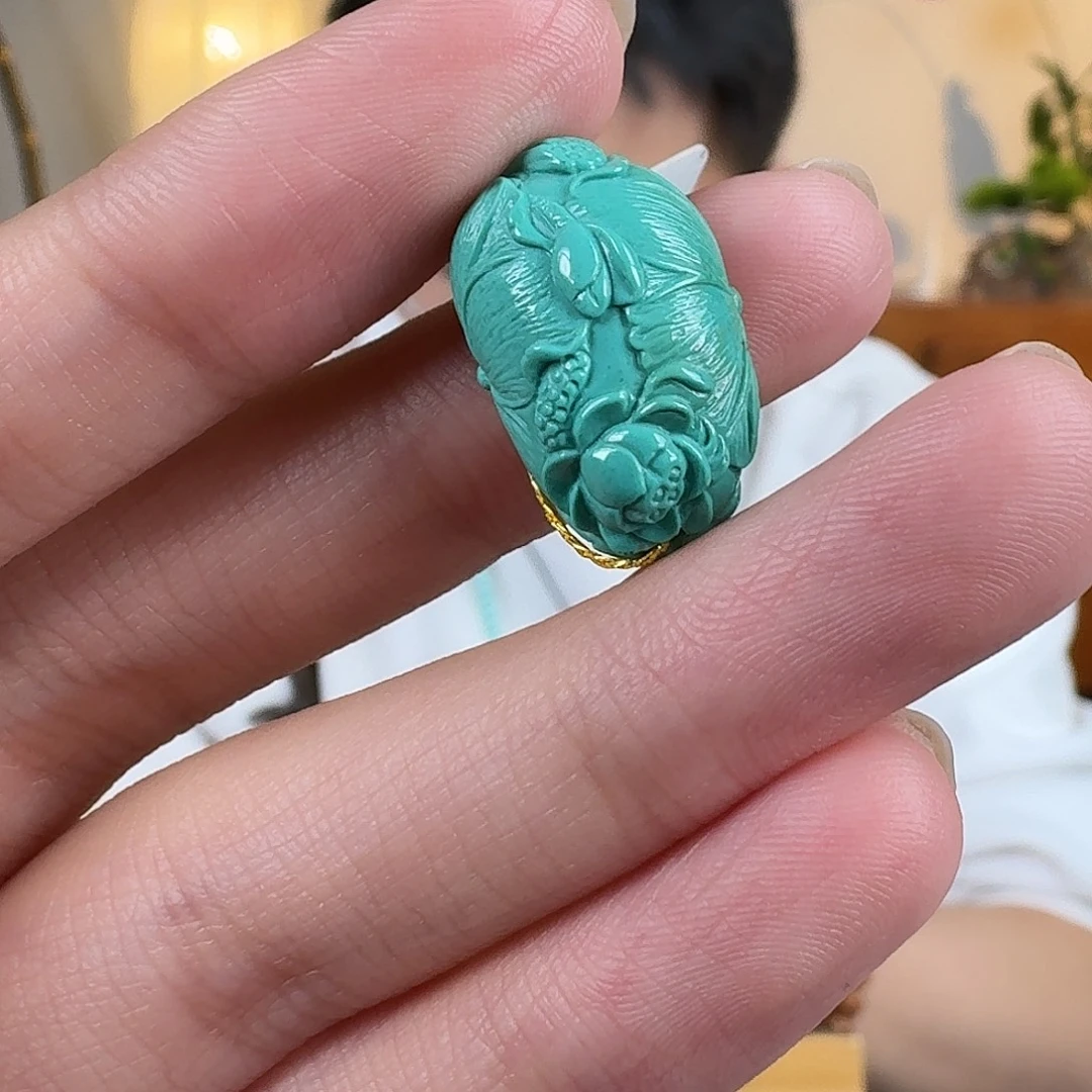 绿松石未镶嵌珠宝奇石