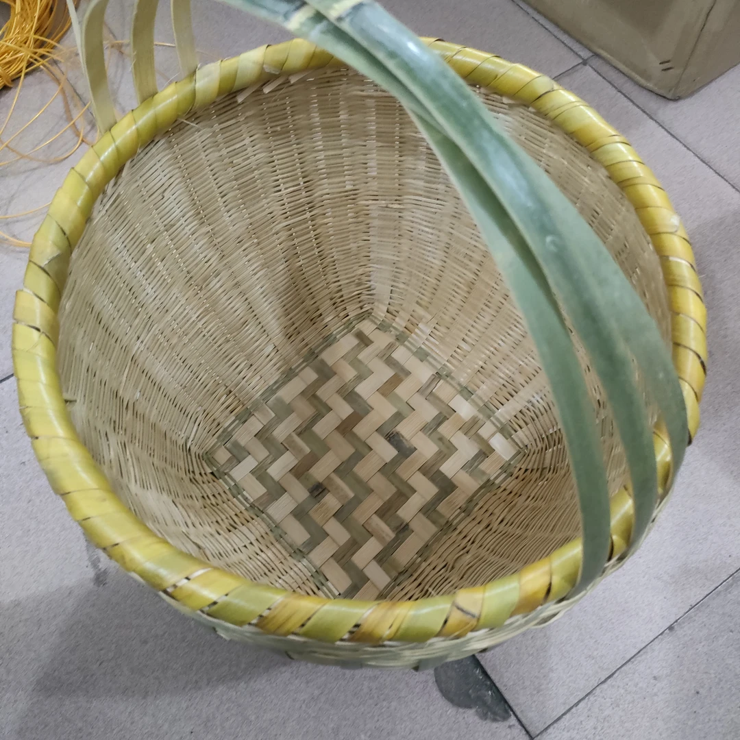 贵州老人手工编织圆竹篮子水果蔬菜手提菜篮家商两用