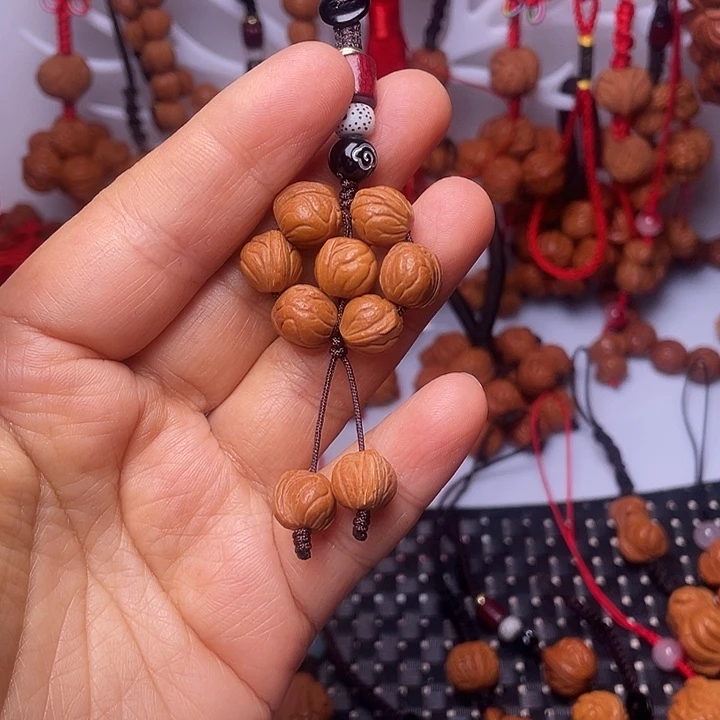 桃核吊坠龙纹桃枭