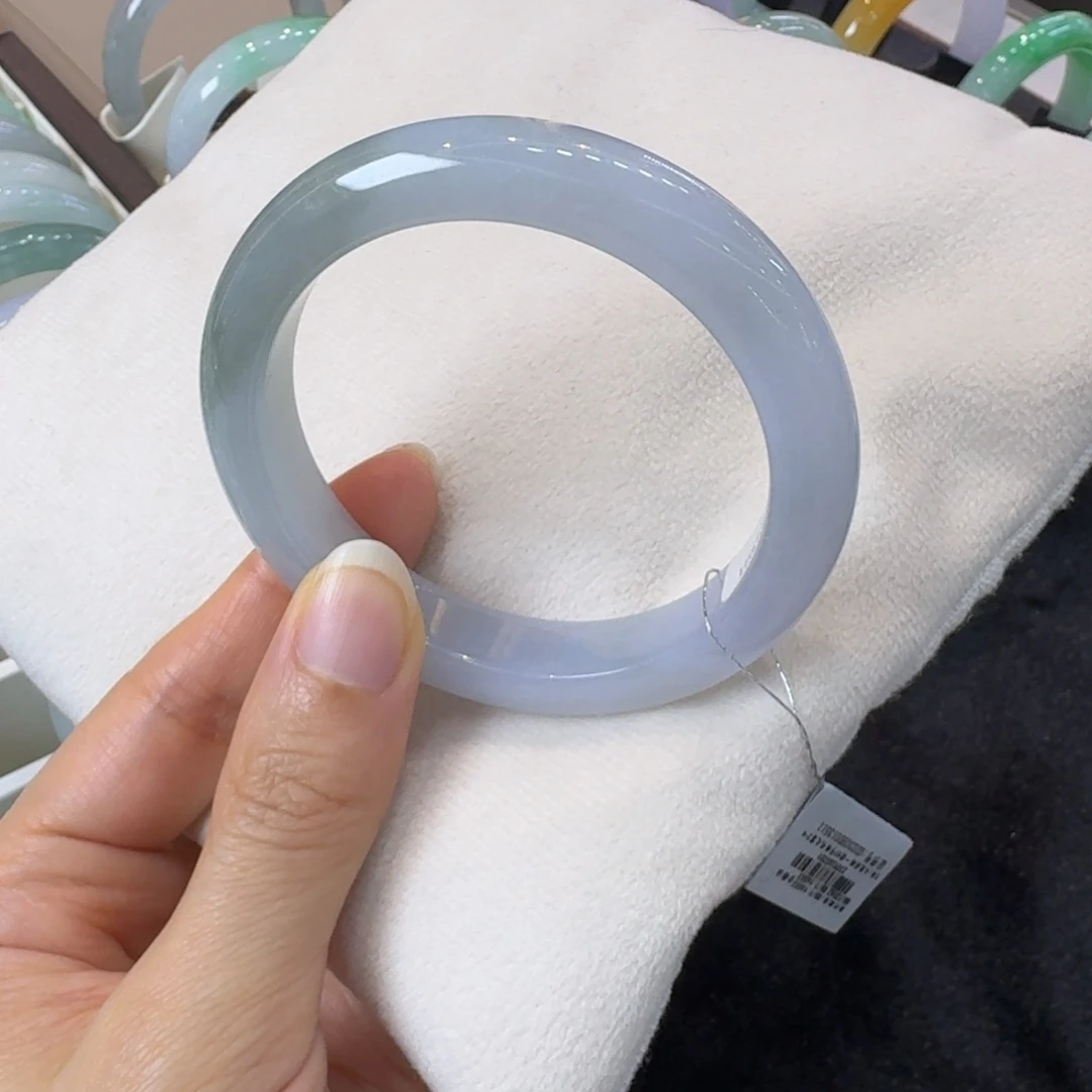 翡翠未镶嵌手镯半山水14号