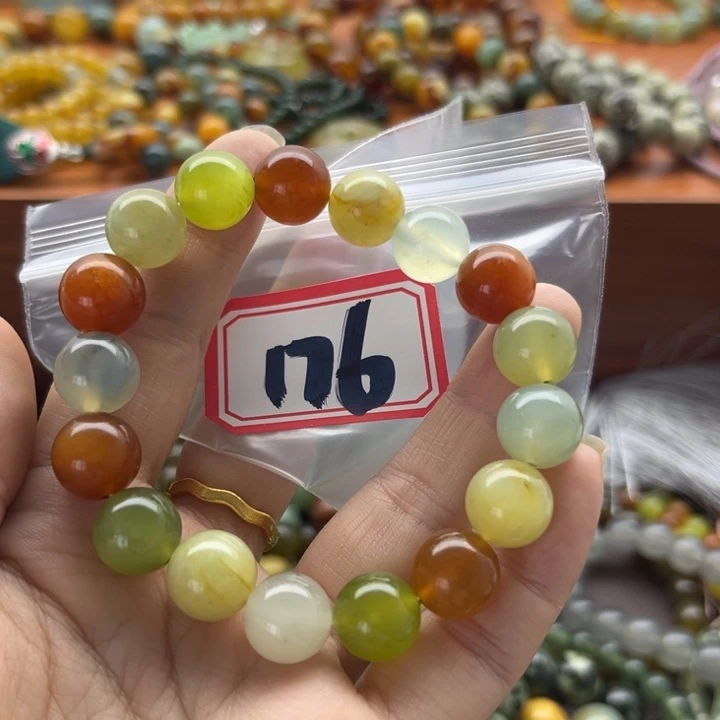 未镶嵌蛇纹石玉手链