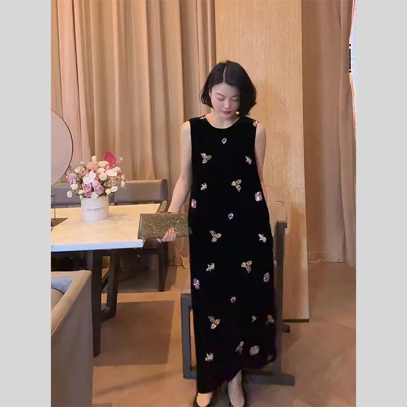 独特漂亮巨好看气质高级感连衣裙女2025夏季新款今年流行爆款裙子