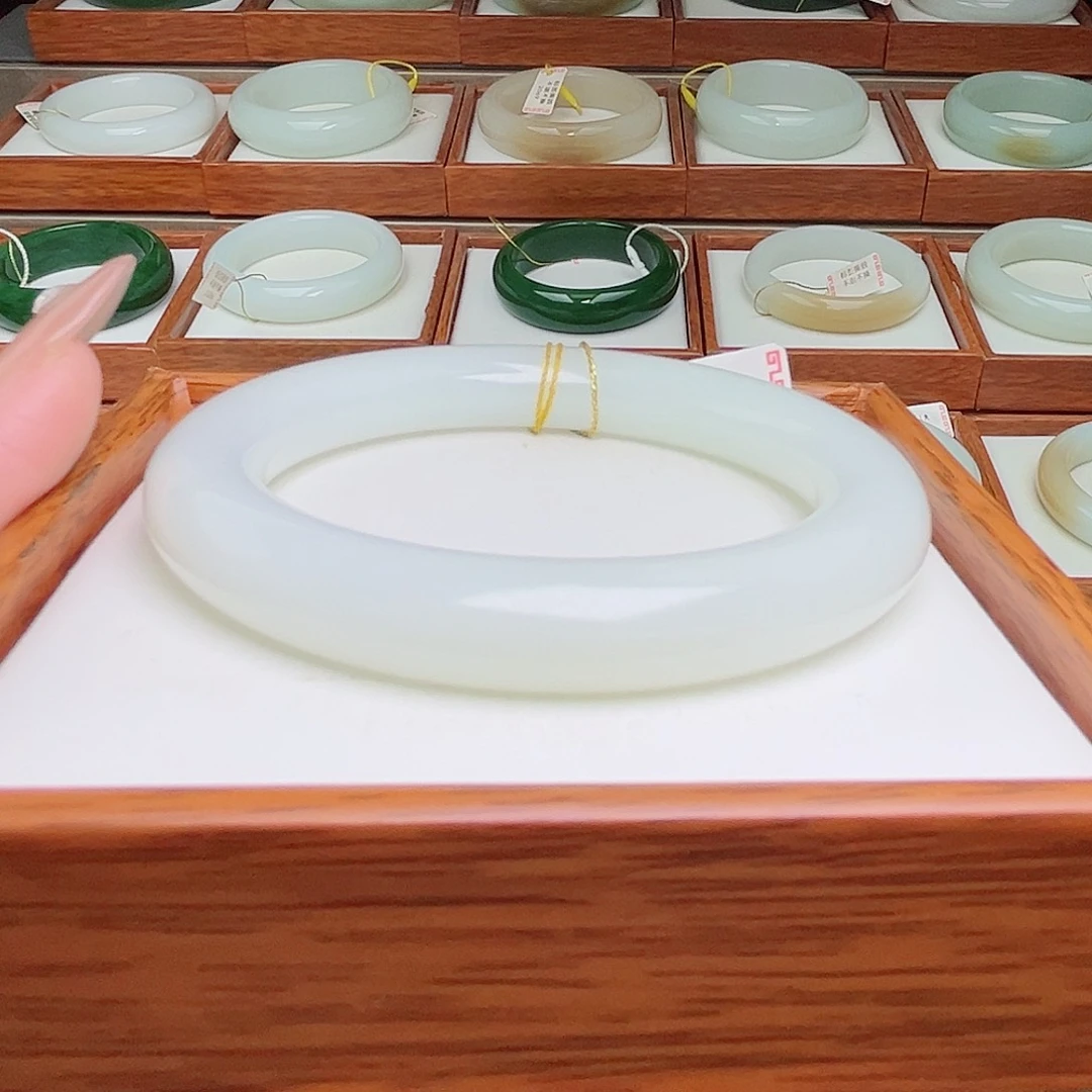 未镶嵌手镯和田玉55.3