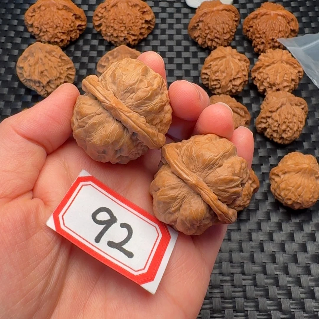 文玩核桃把件蛤蟆头37尺