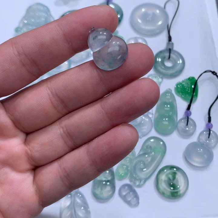 颈饰未镶嵌翡翠葫芦