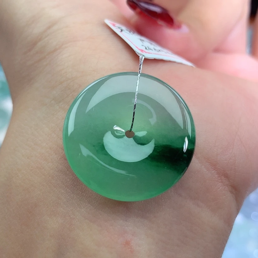 【闪购商品】翡翠吊坠(不含链)未镶嵌