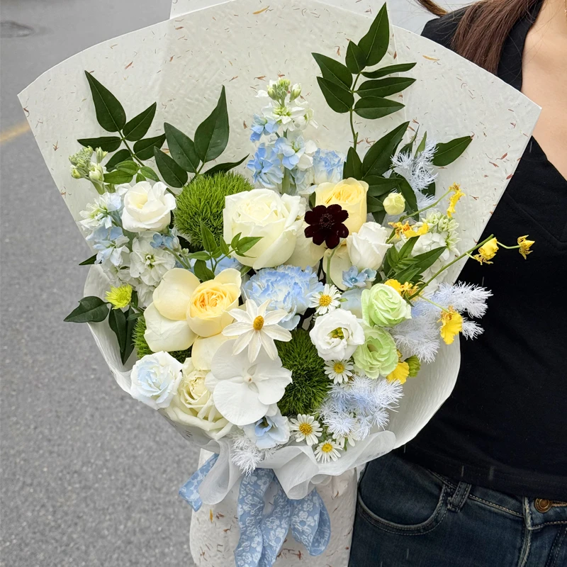 【私藏浪漫】5枝玫瑰1枝蝴蝶兰紫罗兰混搭花束鲜花送男友女友送闺蜜生日约会见面仪式感礼物鲜花小时达同城配送