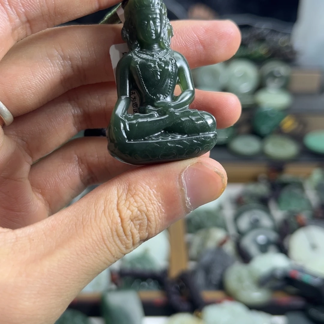 和田玉（糖玉）未镶嵌颈饰