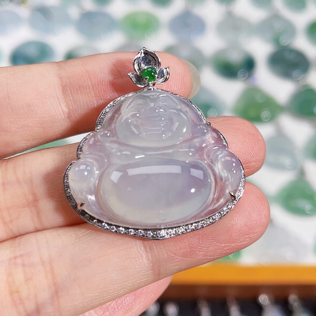 颈饰18K金镶嵌翡翠吊坠