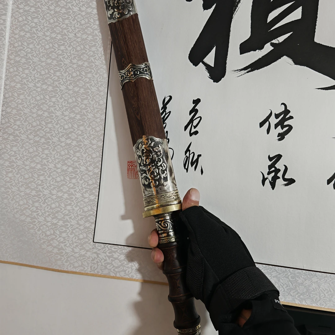 户撒手工锻打花纹钢鸡翅木适合收藏展示小汉剑正品未开刃