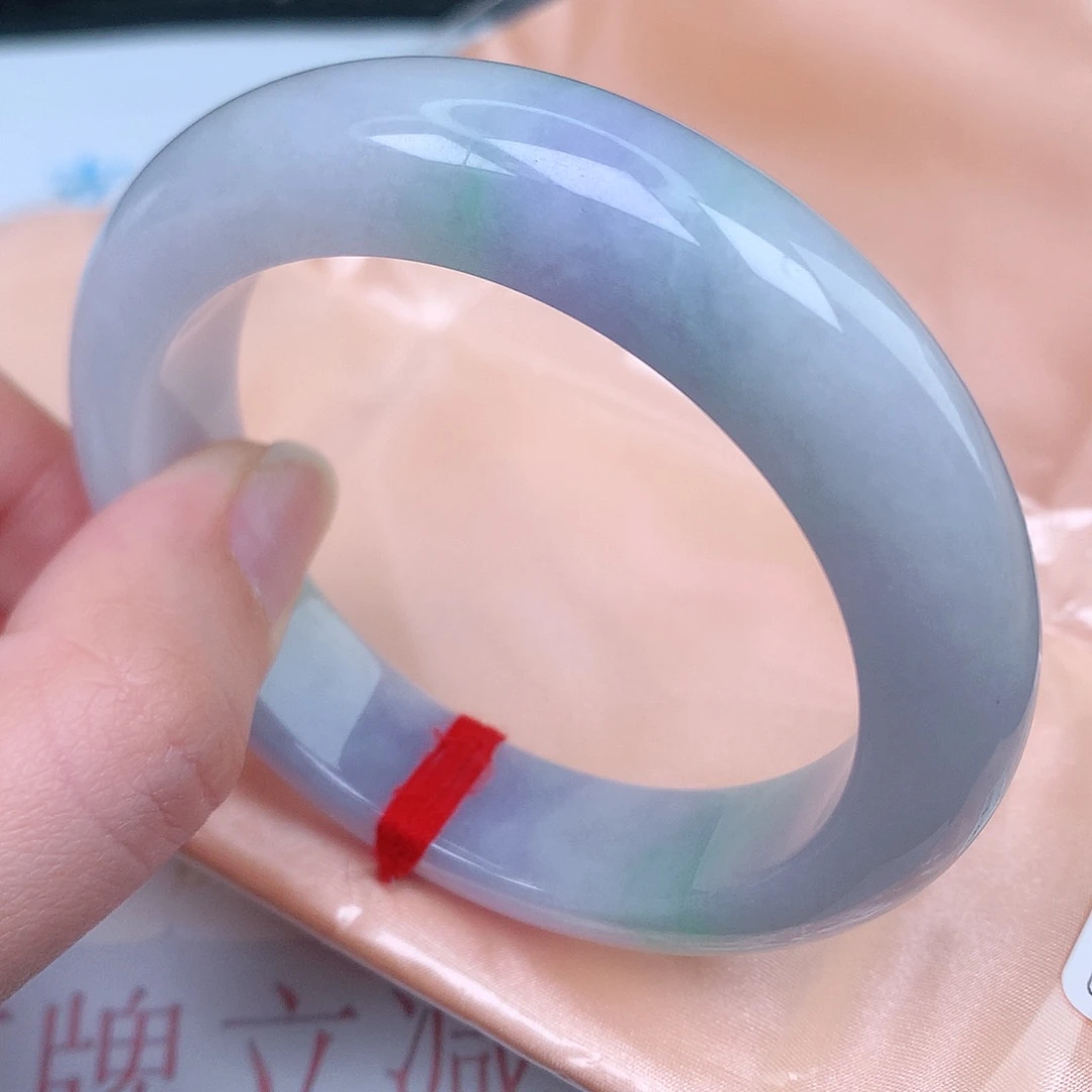 翡翠手镯未镶嵌天然