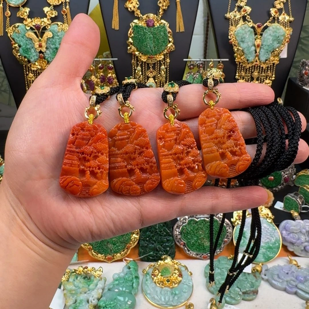 翡翠未镶嵌颈饰多样性发一