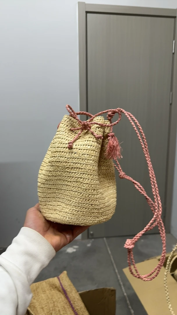 【日常】拉菲草手工编织包包