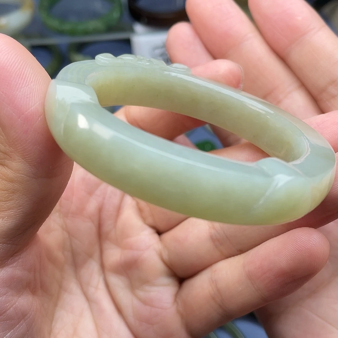 未镶嵌手镯和田玉（青白玉）53mm猫咪镯
