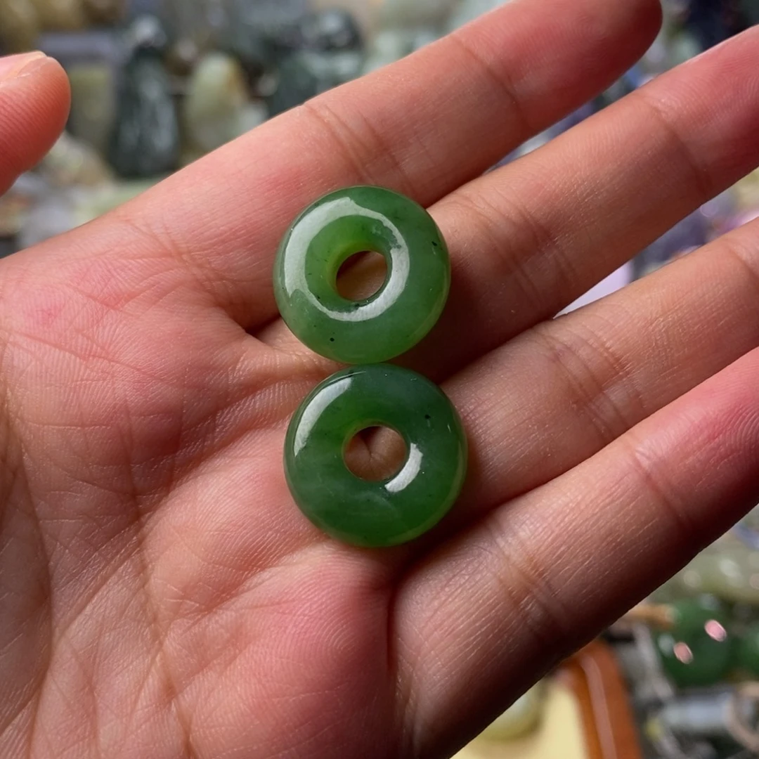 爱***睛和田玉未镶嵌颈饰