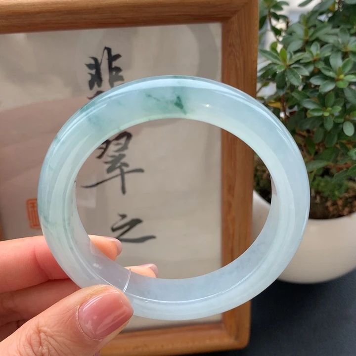 翡翠手镯未镶嵌翡翠手镯53