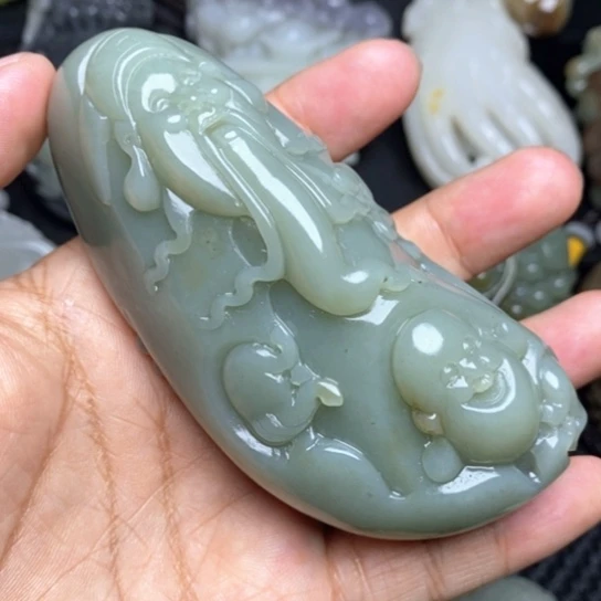 颈饰未镶嵌和田玉