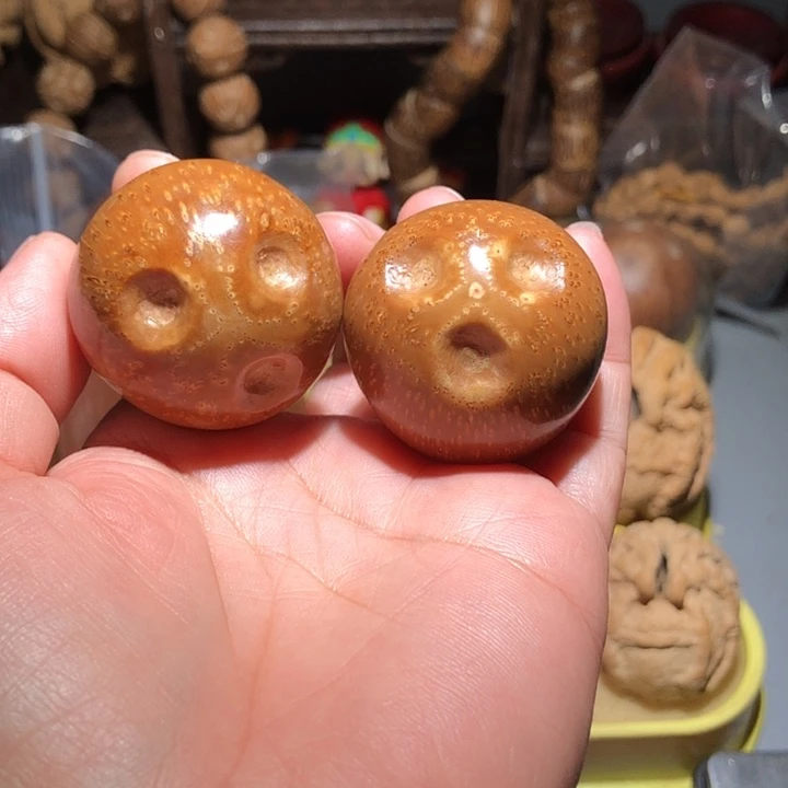 橄榄核吊坠紫金鼠，手球