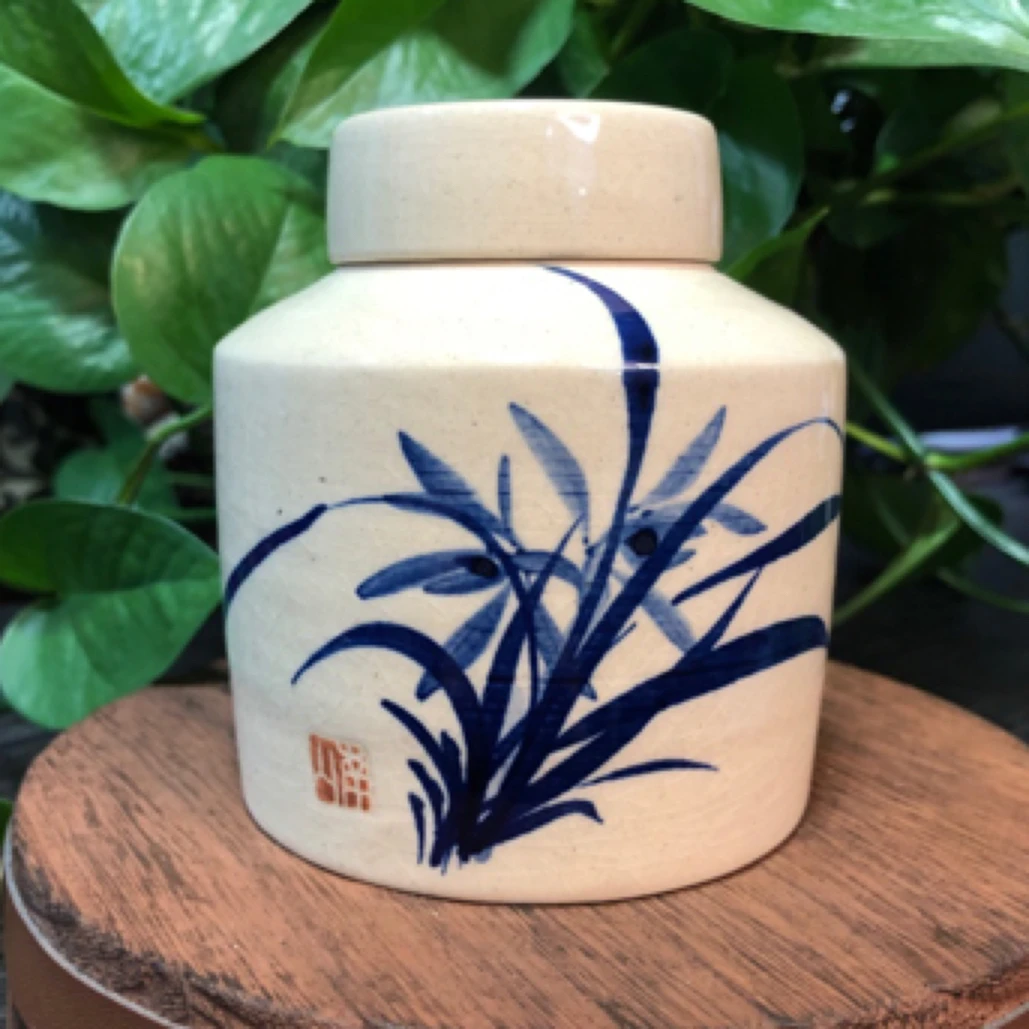 磁州窑纯手工冰裂釉青花兰花茶叶罐有瑕疵